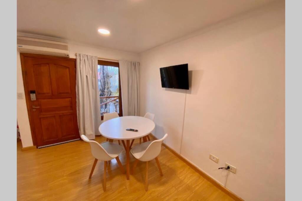 Апартаменти Departamento Amplio En Pleno Centro Ель-Калафате Екстер'єр фото